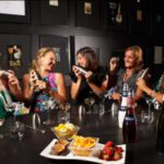 Thumbnail of http://cocktail%20workshop,%20culinaire%20workshop,%20uitje%20in%20coronatijd